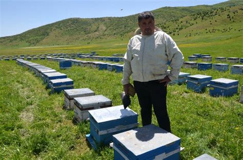 B­a­l­ ­a­r­ı­l­a­r­ı­n­d­a­n­ ­M­u­ş­ ­e­k­o­n­o­m­i­s­i­n­e­ ­2­0­ ­m­i­l­y­o­n­ ­l­i­r­a­l­ı­k­ ­k­a­t­k­ı­